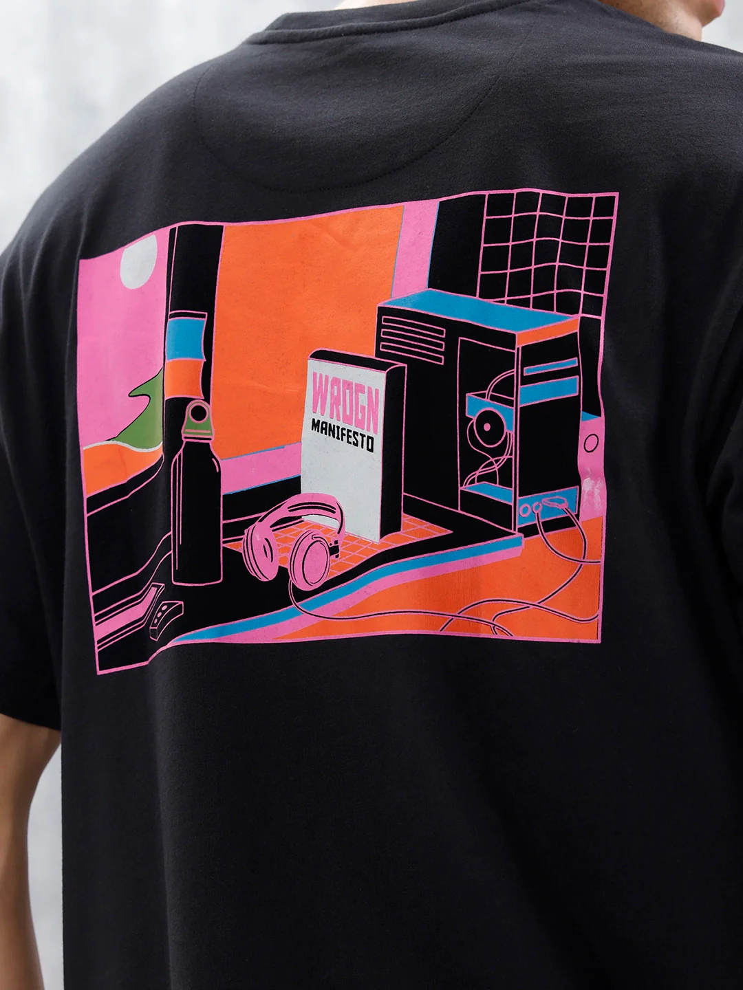 Men’s Oversized Bold Graphic Tee | Black - Image 7