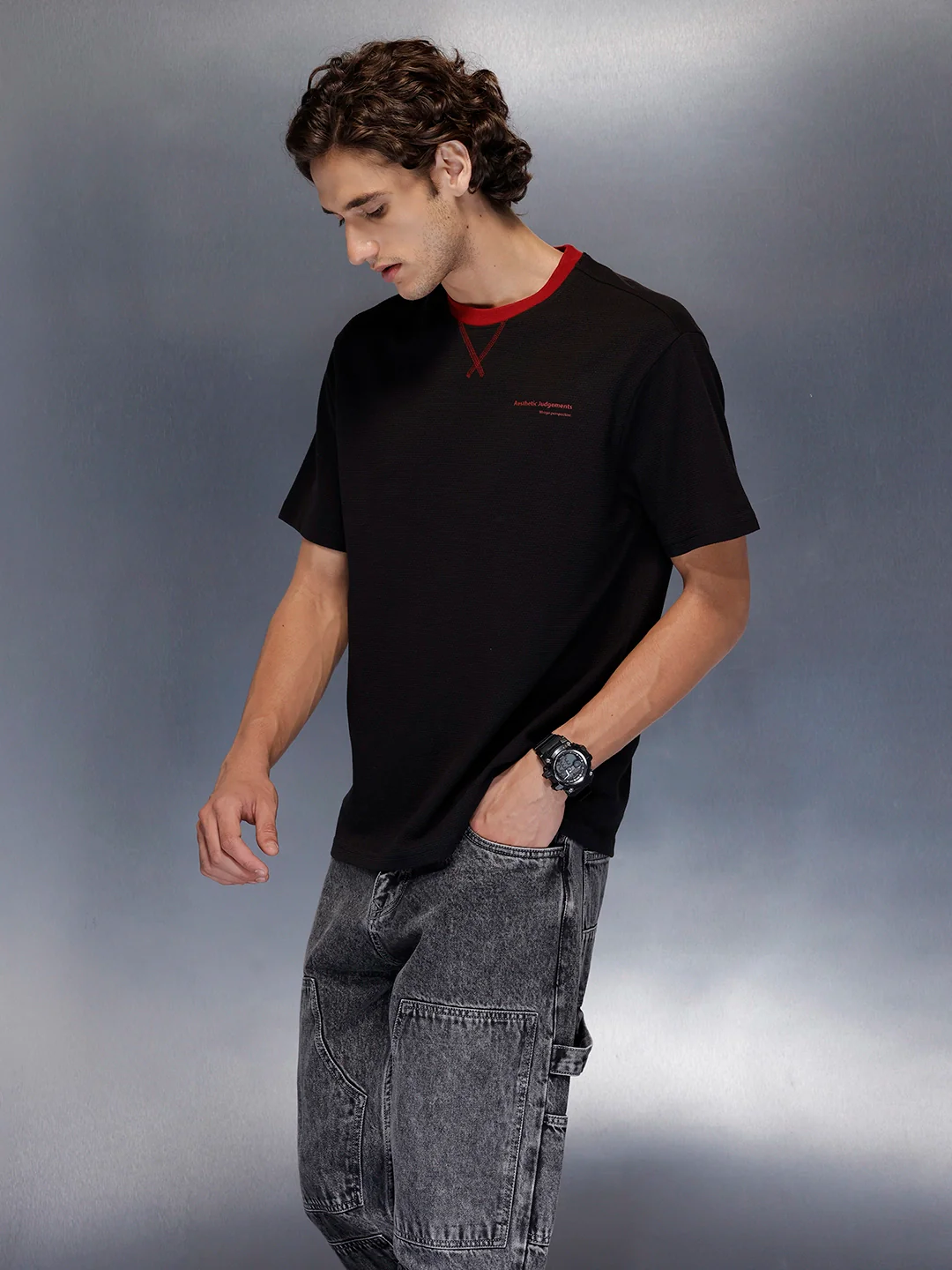 Men’s red trimmed black oversize T-shirt | Black - Image 3