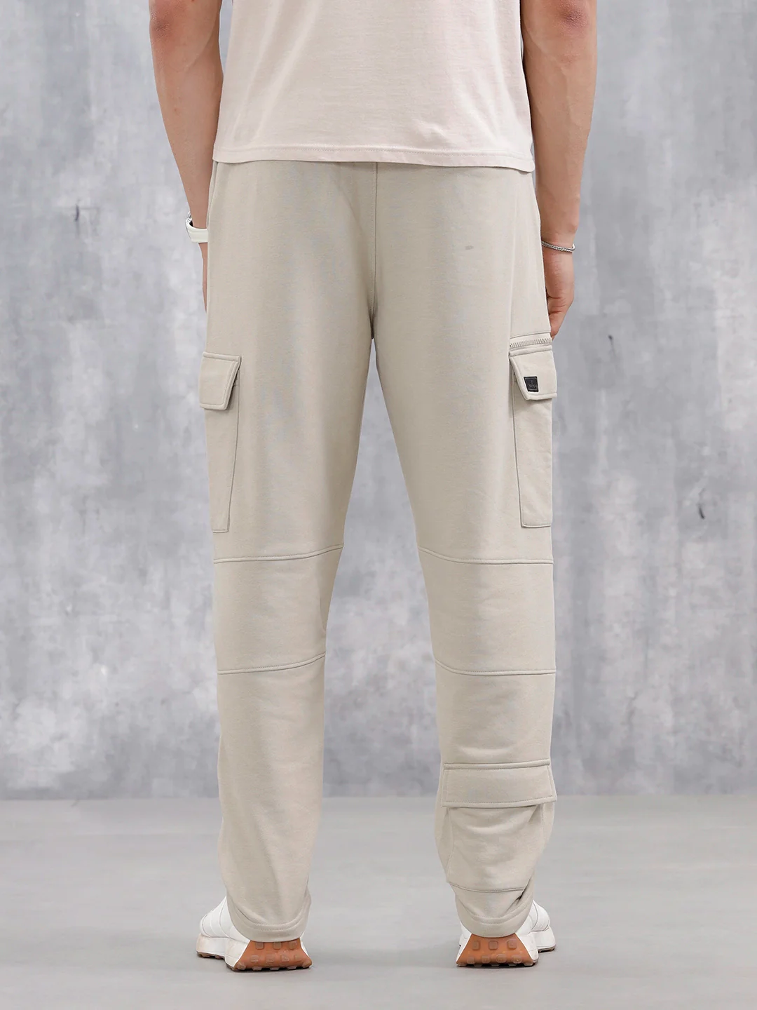 Men’s Relaxed Fit Knit Jogger With Utility Pockets | Grey - Image 3
