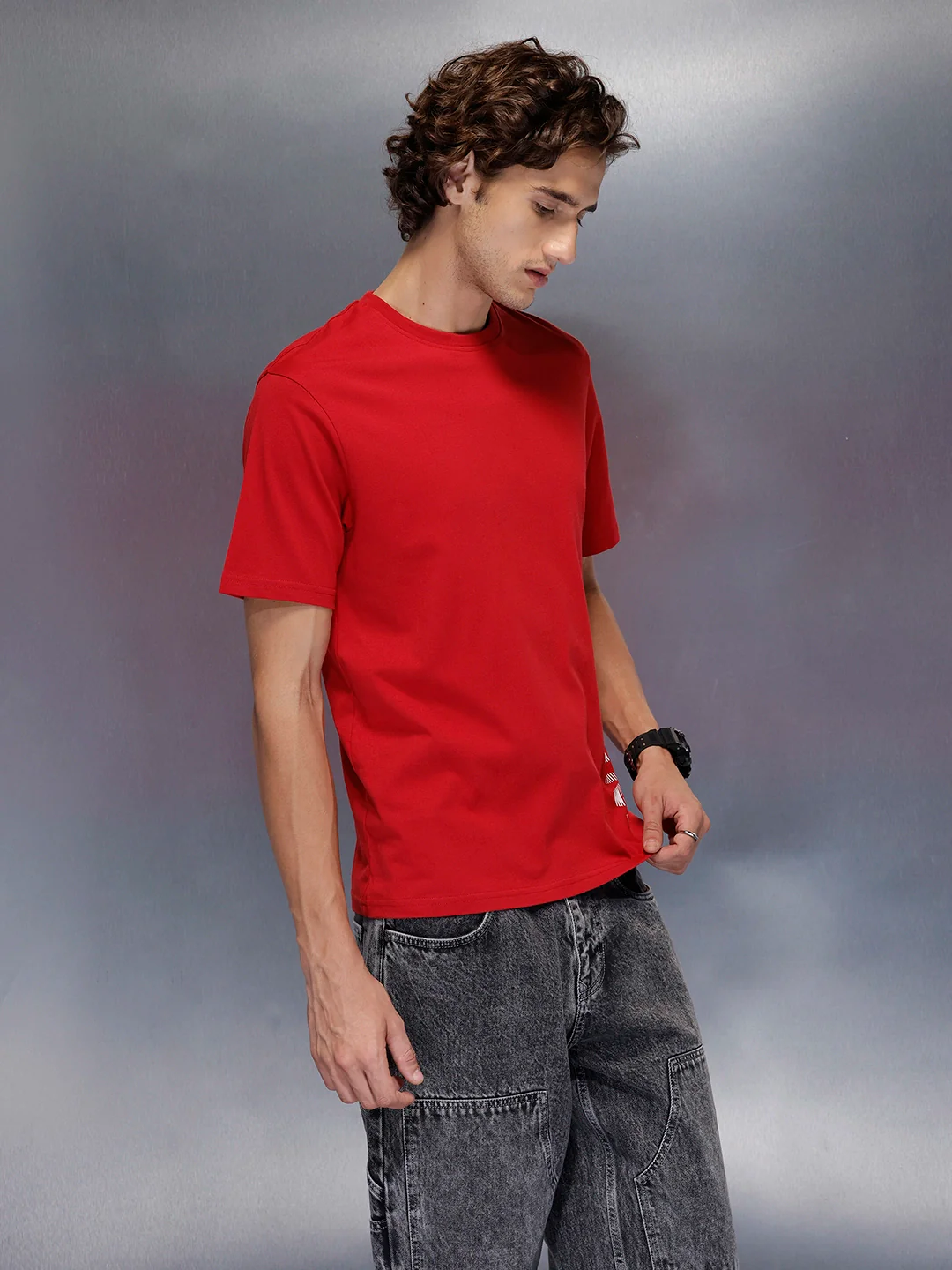 Men’s slim fit placement print t-shirt | Red - Image 4