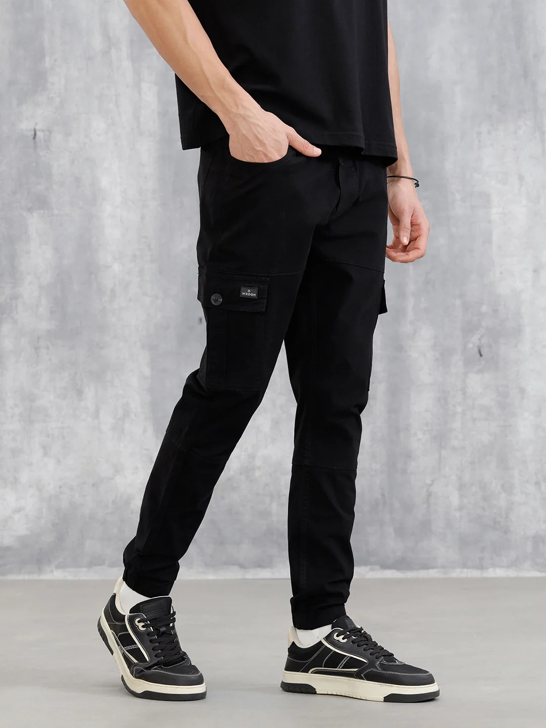 Men’s Solid Cargo Jogger | Black - Image 4