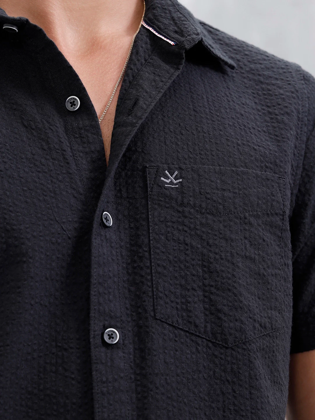 Men's Textured Casual Slim Fit Shirt | Black - Image 5