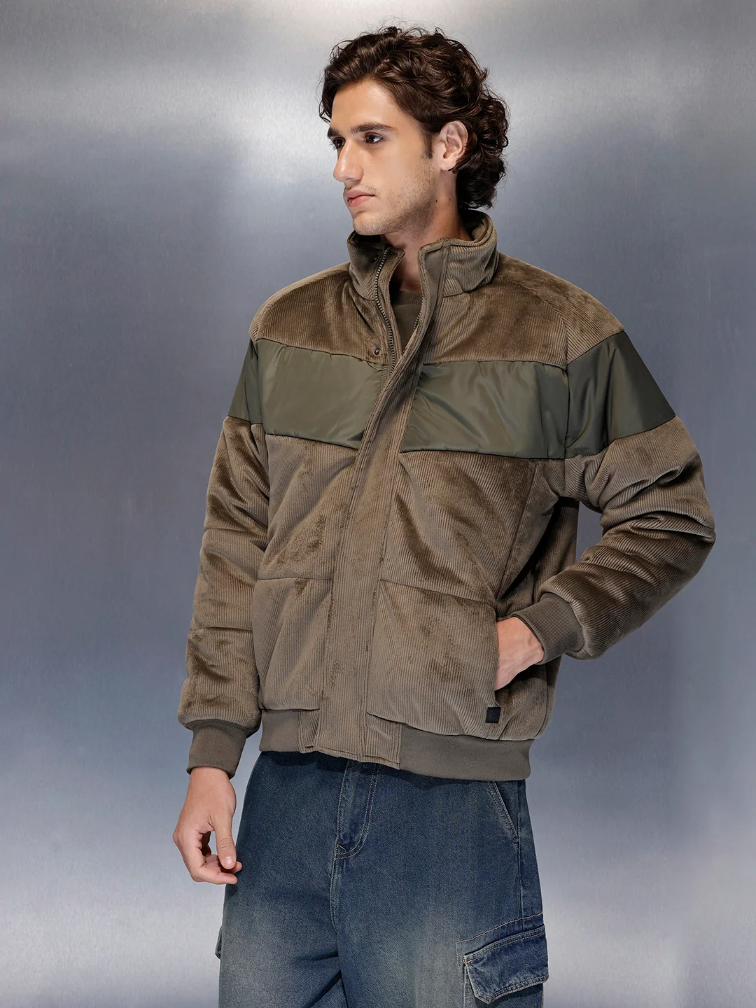 Men’s textured corduroy puffer with contrast panels | Dark olive - Image 3