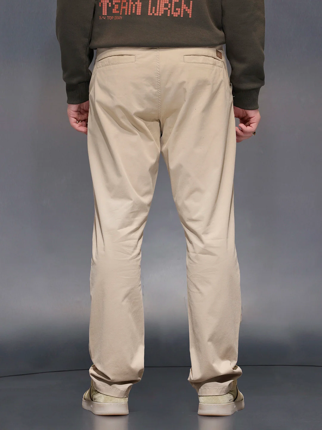Men’srelax fit trousers | Khaki - Image 3