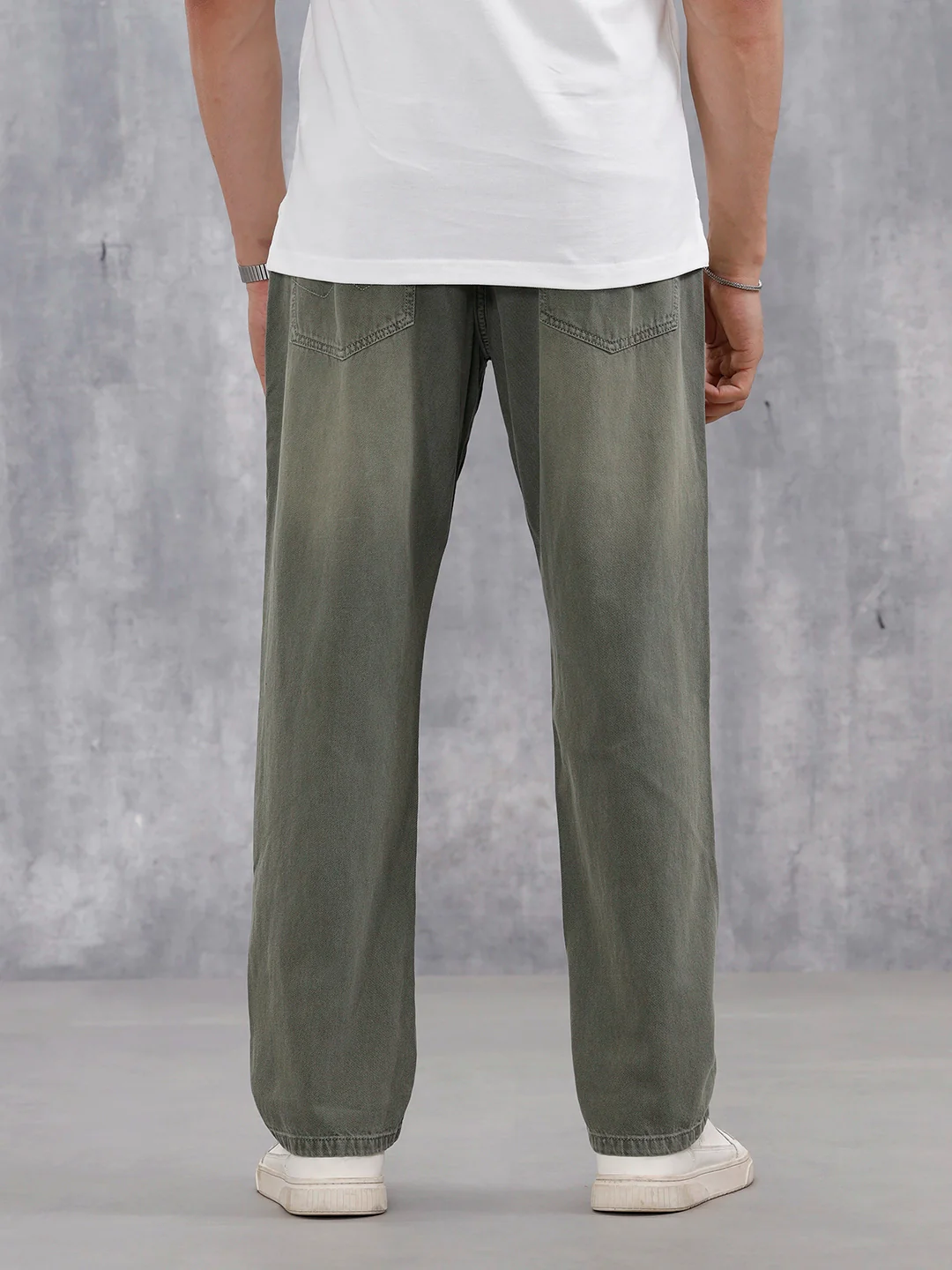 Men's Casual Anti Fit Washed Jeans | Olive - Image 3