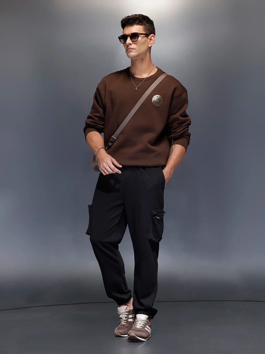 Men's casual Knitted jogger with cargo pockets | Black - Image 2