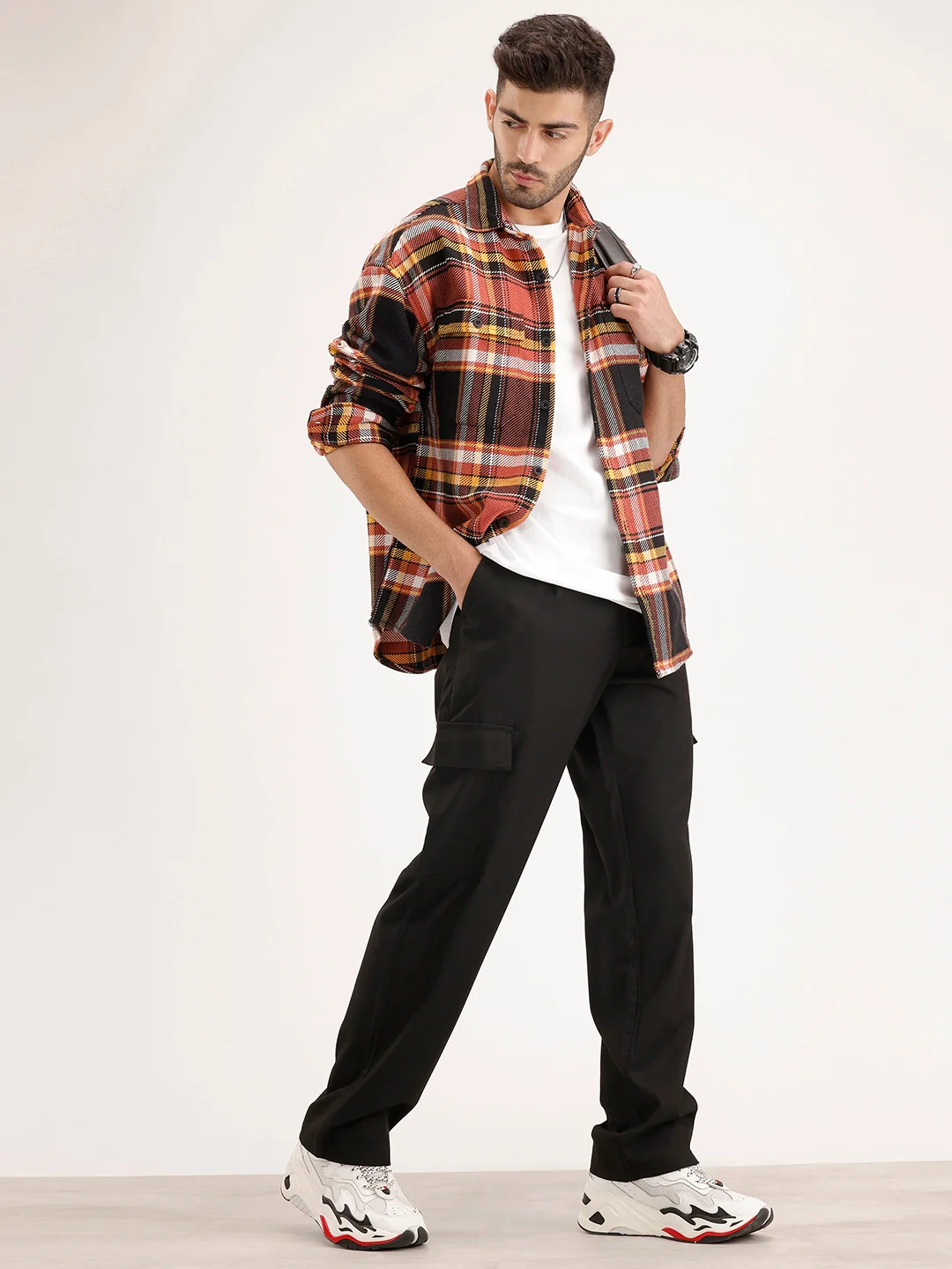 Men's Casual Loose Fit Cargo Trousers | Black - Image 2