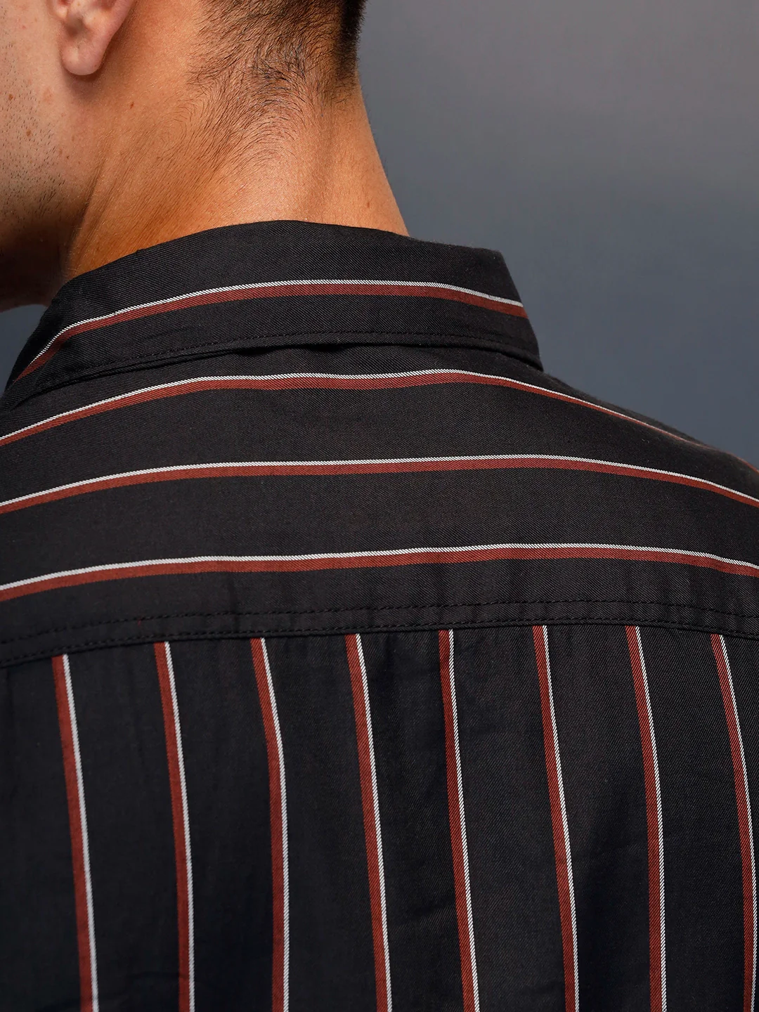 Men's Casual Oversized Fit Striped Pattern Shirt | Black - Image 5