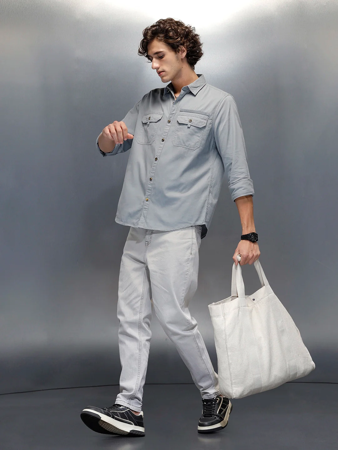 Men's casual slim fit double pocket shirt | Grey - Image 2