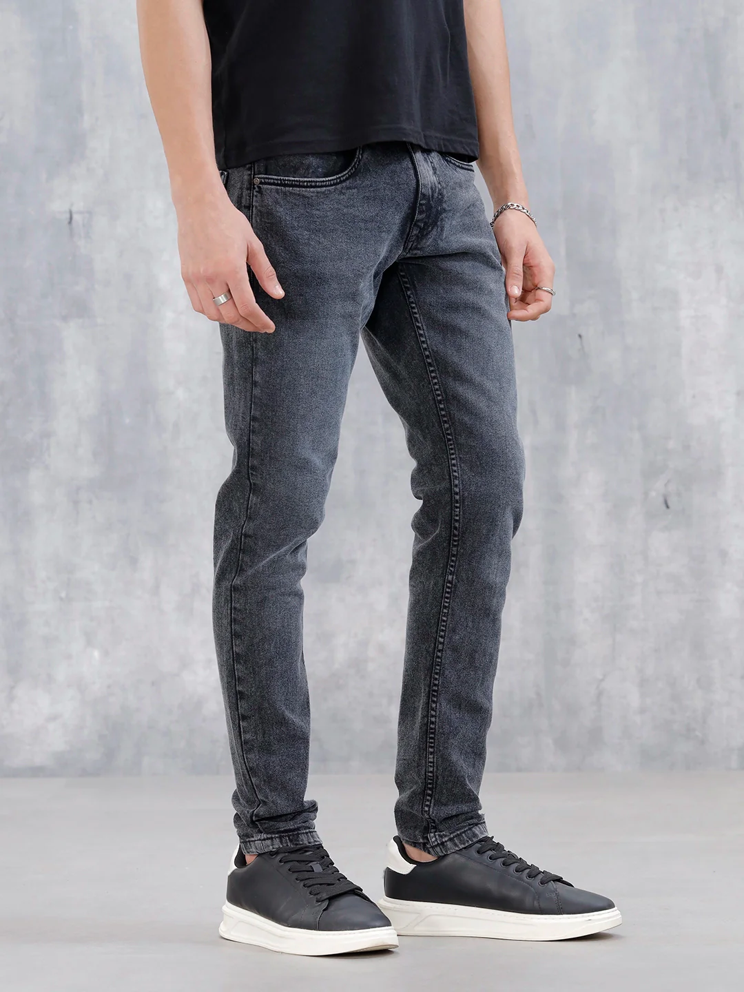 Men's Casual Slim Fit Tapered Jeans | Grey - Image 4