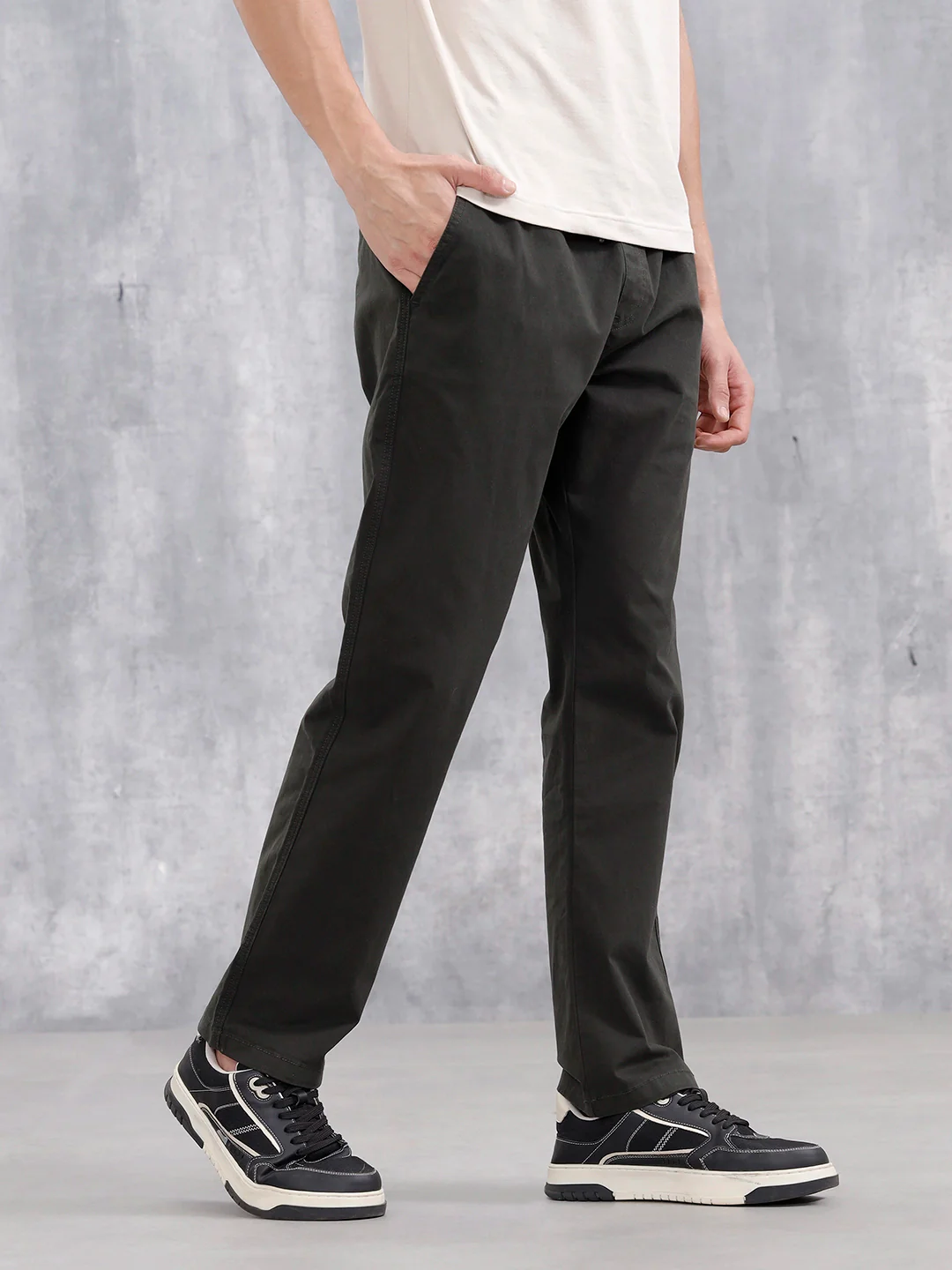 Men's Casual Straight Fit Trousers | Olive - Image 4