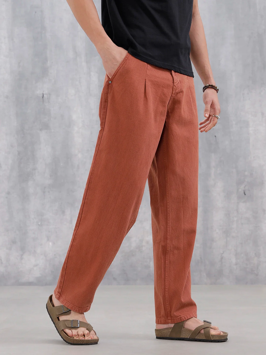 Men's Causal Loose Pleated Jeans | Rust - Image 4