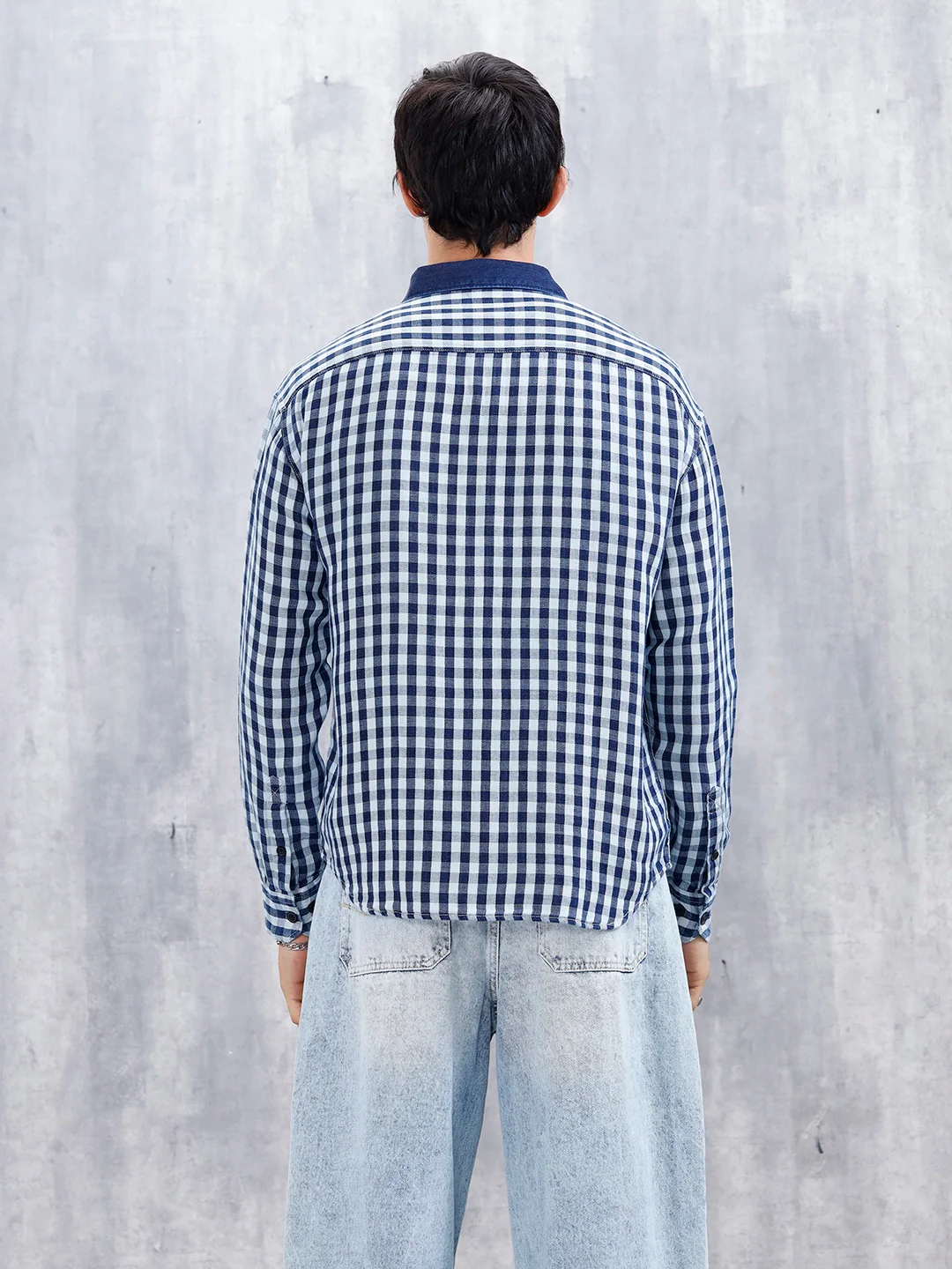 Men's Causal Oversized Fit Checkered Pattern Shirt | Blue - Image 3