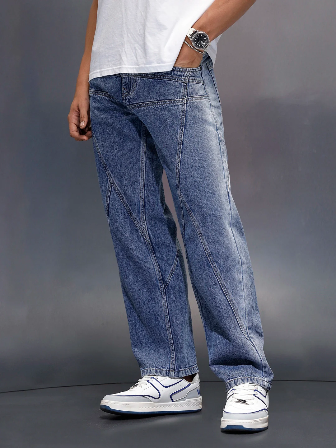 Men's loose fit jeans with cut & sew detail  | Blue - Image 5