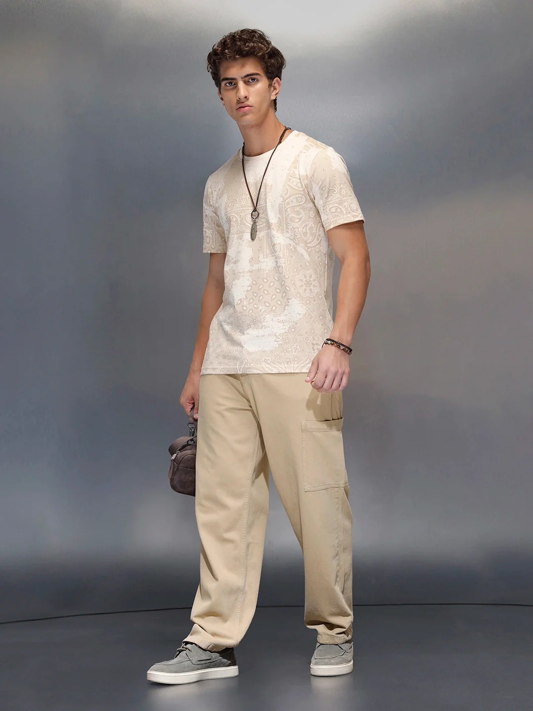Men's loose fit trouser with utility pocket  | Beige - Image 2