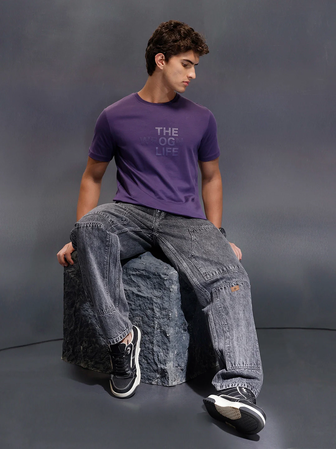 Men's Slim Fit Casual Graphic Tee  |  Purple - Image 2