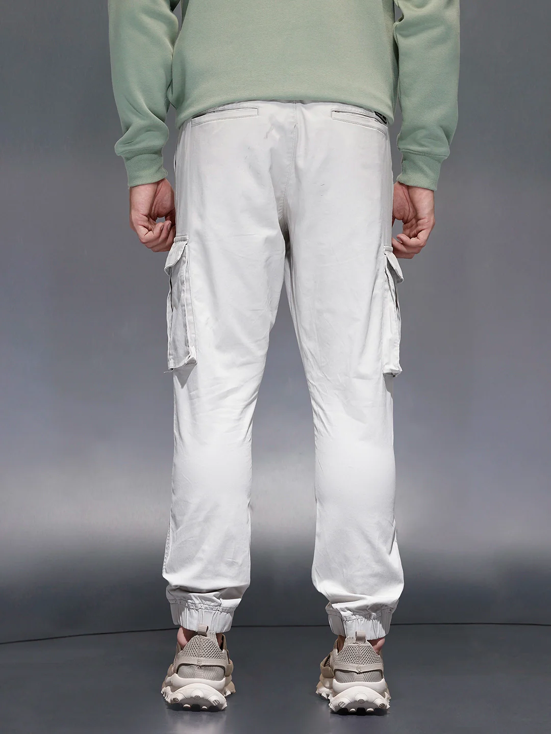 Men's straight fit trouser with cargo pockets | Grey - Image 3