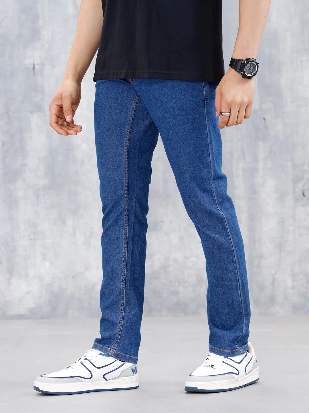Mid Wash Men's Casual Slim Fit Jeans | Blue - Image 4