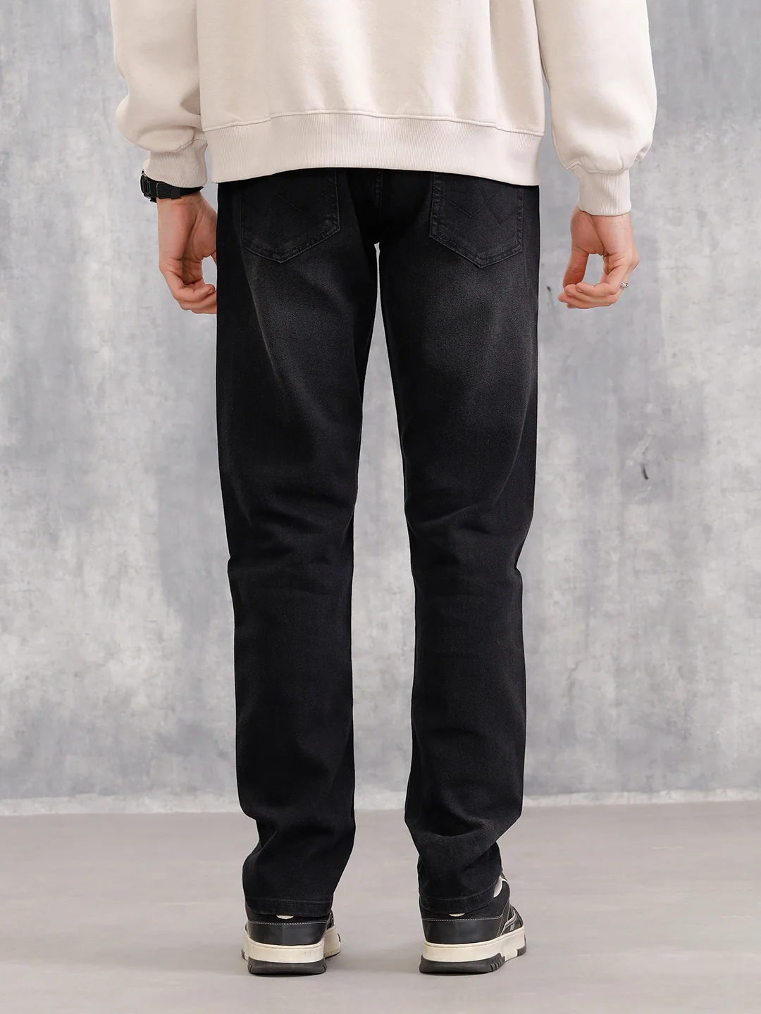 Mild Washed Relaxed Fit Jeans | Black - Image 3