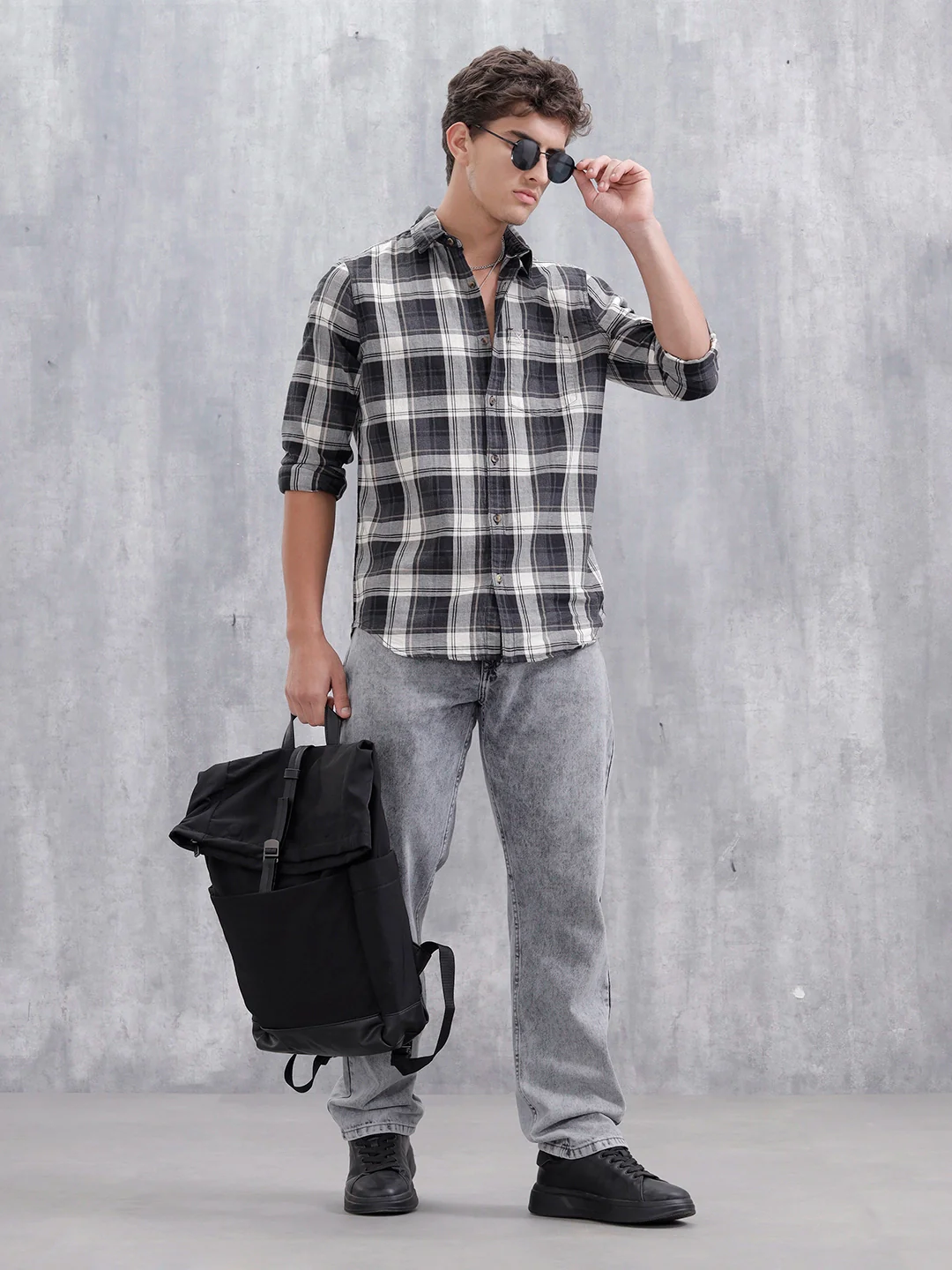 Mocklino Open Dobby Slim Fit Check Shirt | Grey - Image 2