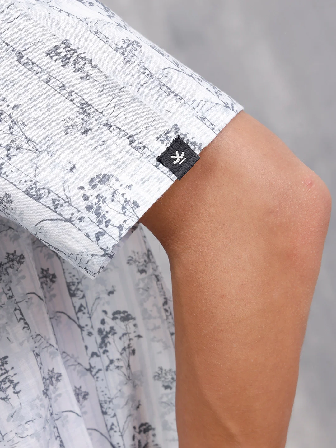 Nature Inspired Tonal Aop In Oversized Fit  |  White - Image 5
