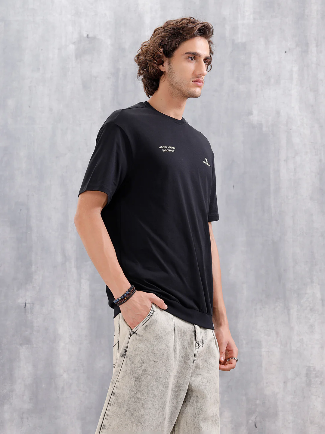 Oversized Crew Neck T-Shirt With Hd Print | Black - Image 4