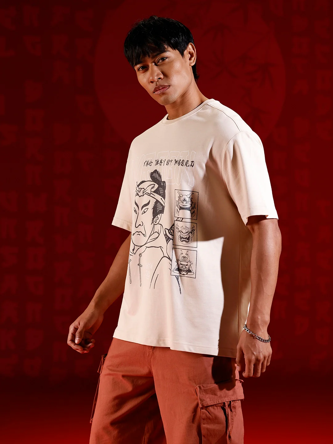 Oversized T-shirt with Samurai Graphic Print | Beige - Image 4