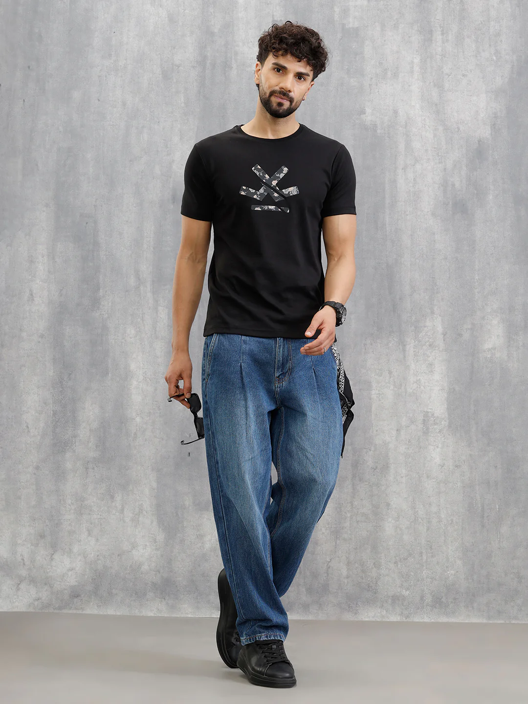 Premium Interlock Base With Dark Floral Logo Brand Carrier Crew Neck T-Shirt | Black - Image 2