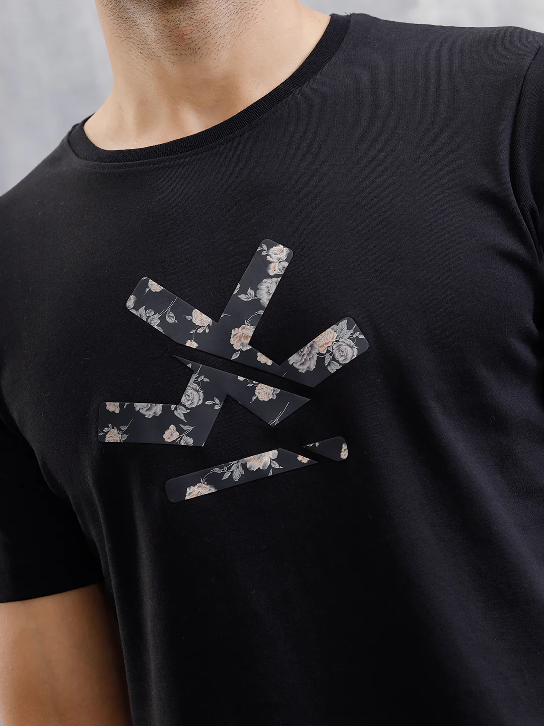 Premium Interlock Base With Dark Floral Logo Brand Carrier Crew Neck T-Shirt | Black - Image 4