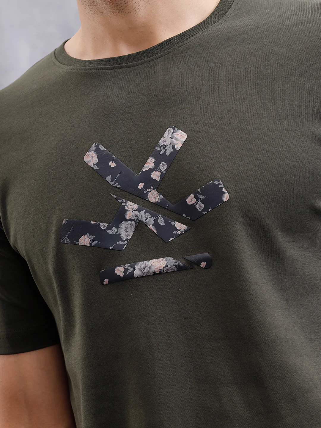 Premium Interlock Base With Dark Floral Logo Brand Carrier Crew Neck T-Shirt | Olive - Image 6