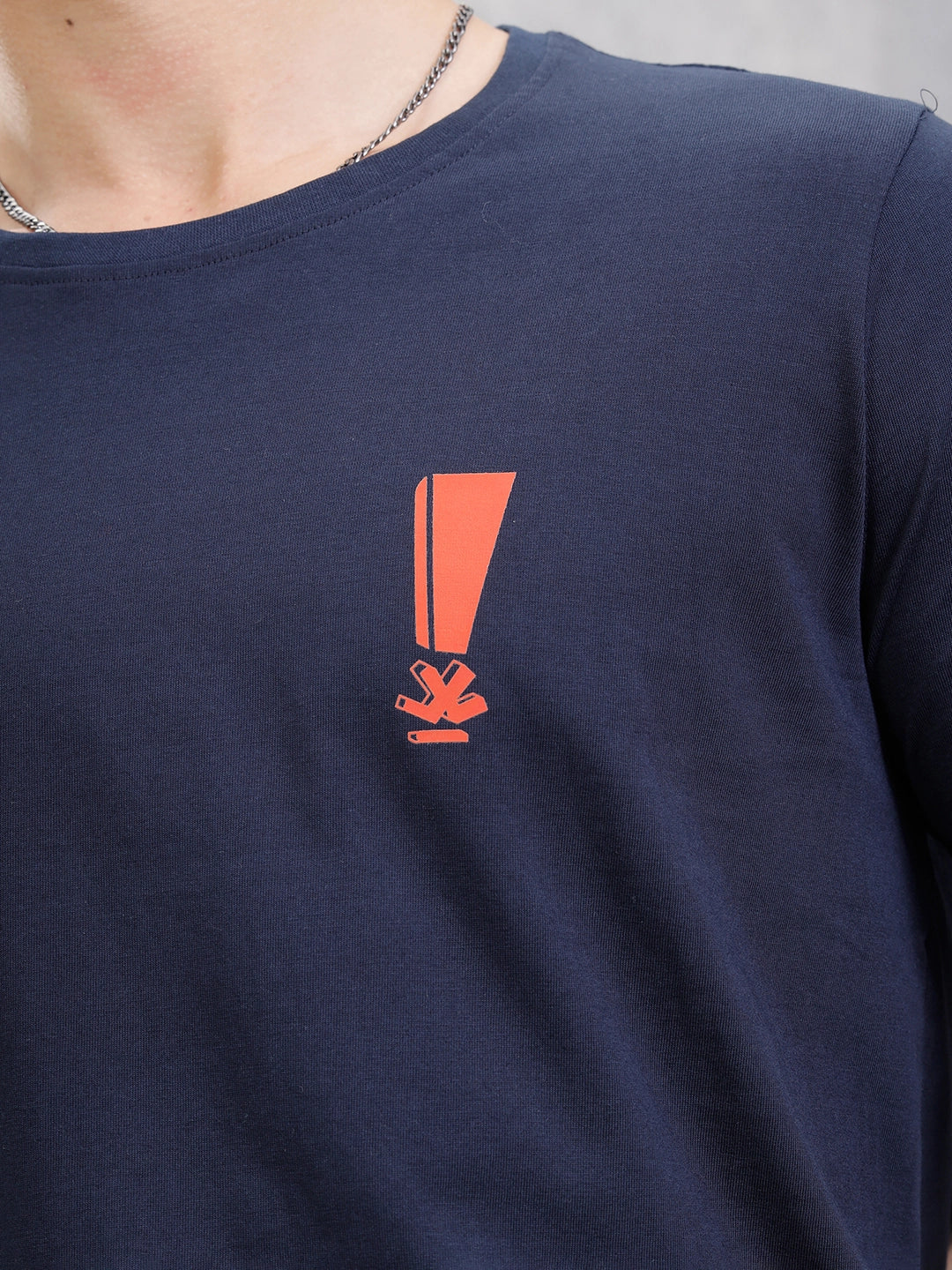 Regular Fit Solid T-shirt With Logo Print | Blue - Image 4