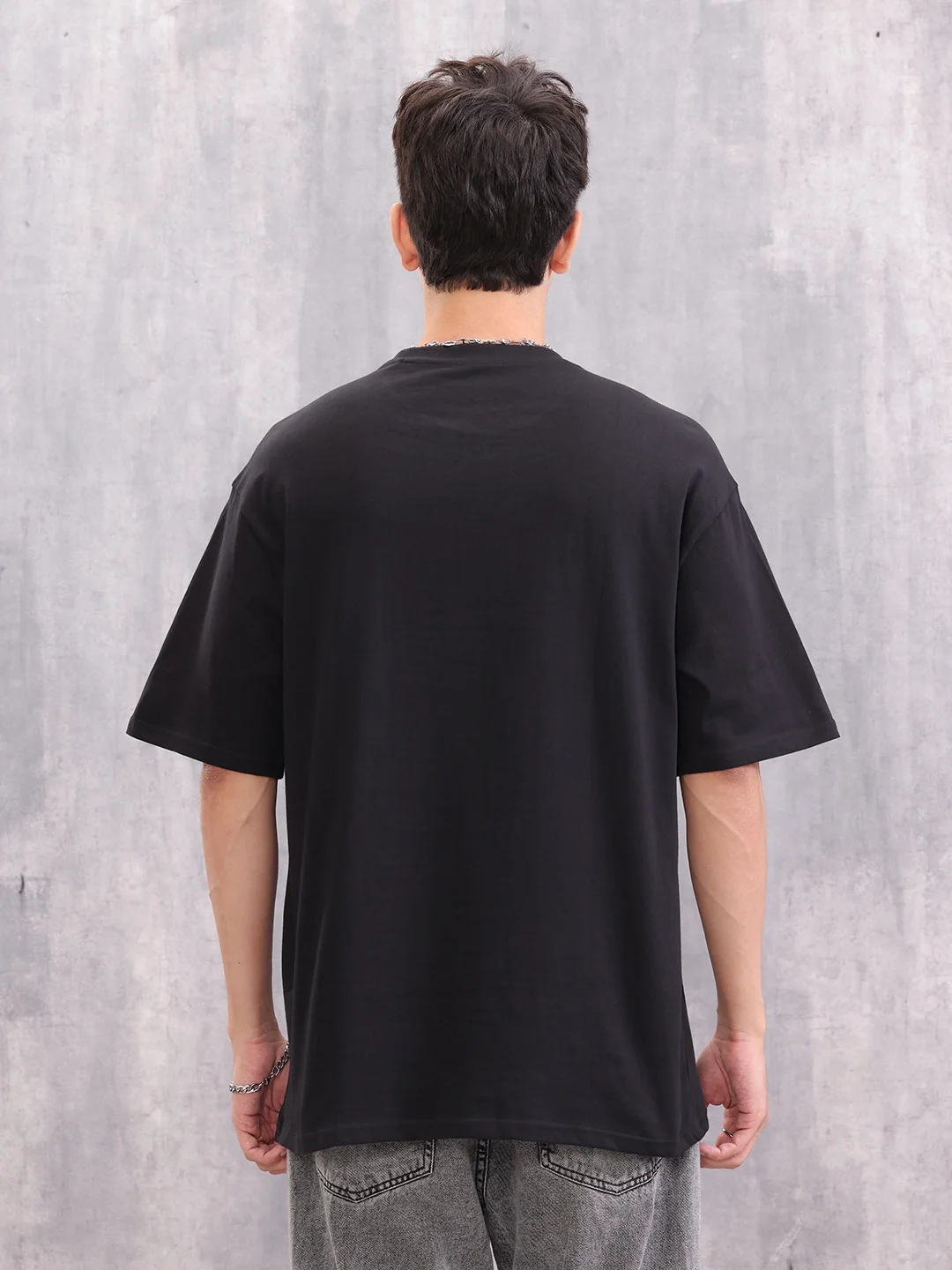 Retro Graphic Printed Oversized Fit Tshirt | Black - Image 3