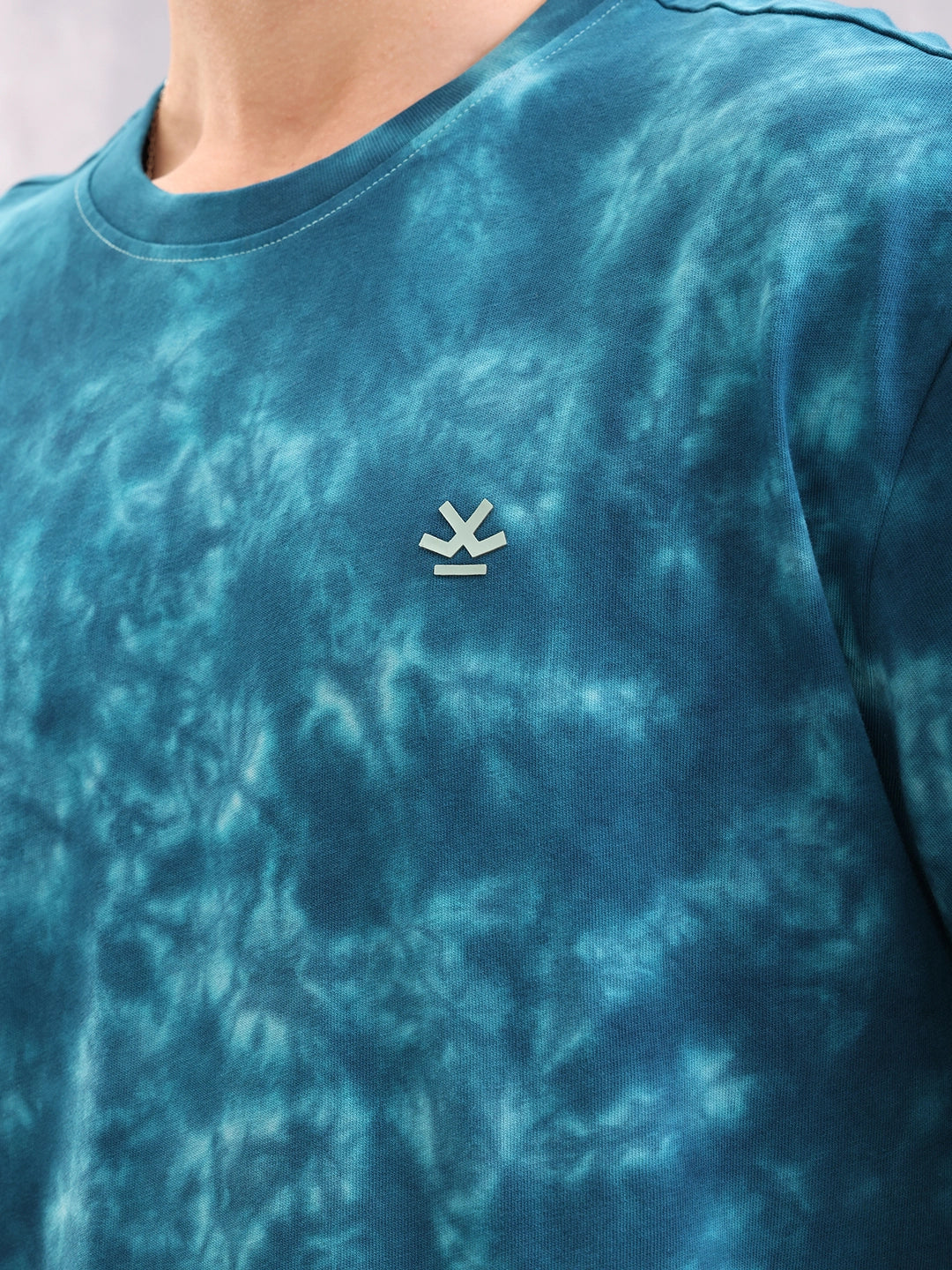 Retro Look Tie And Dye Oversized Fit T-shirt | Blue - Image 5