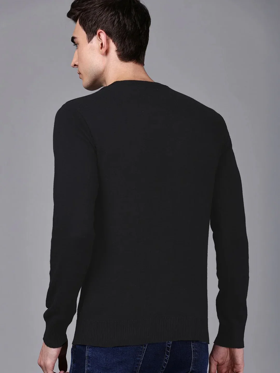 Simple Black Crewneck Shirt - Image 3