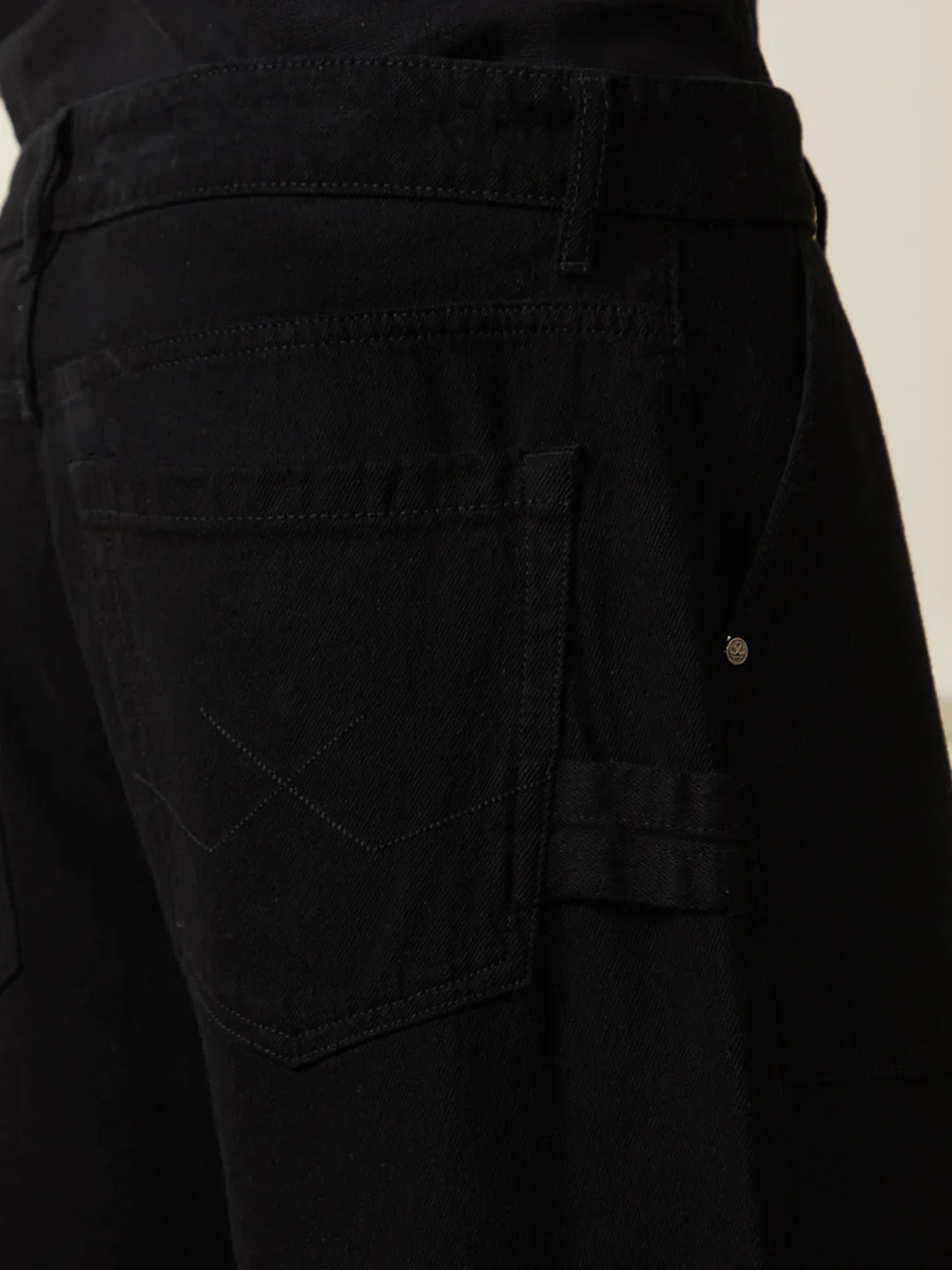 Solid Loose Fit Jeans | Black - Image 5