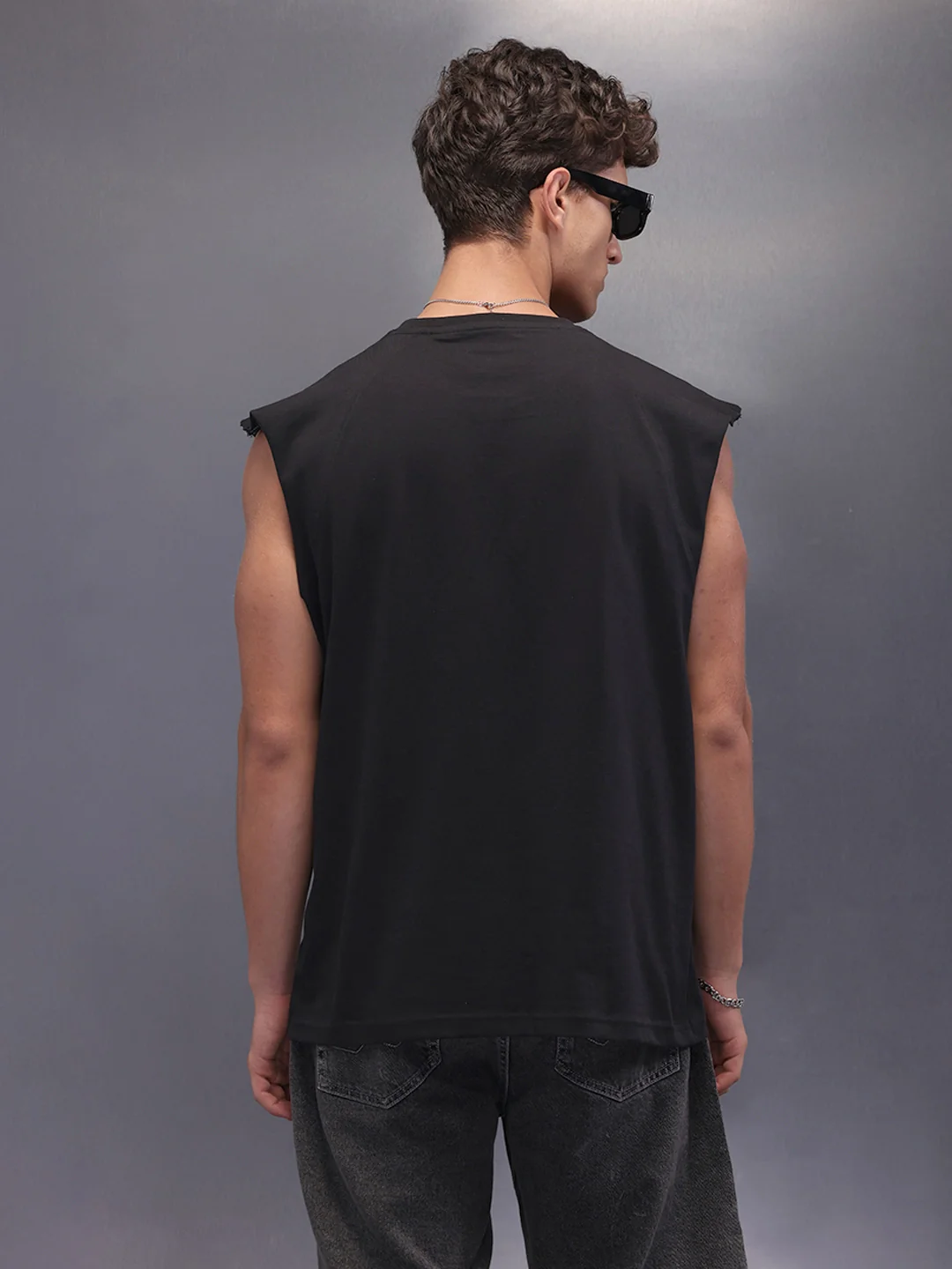 Sleeve Less Oversized T-Shirt | Black - Image 3