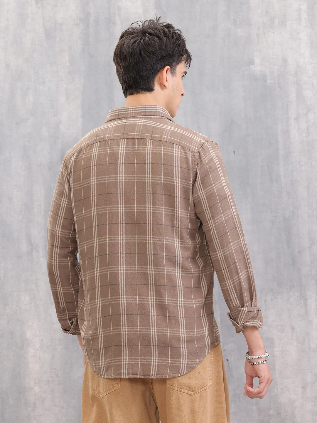Slim Fit Checks Shirt With Inner Placket Contrast Detailing I Brown - Image 3
