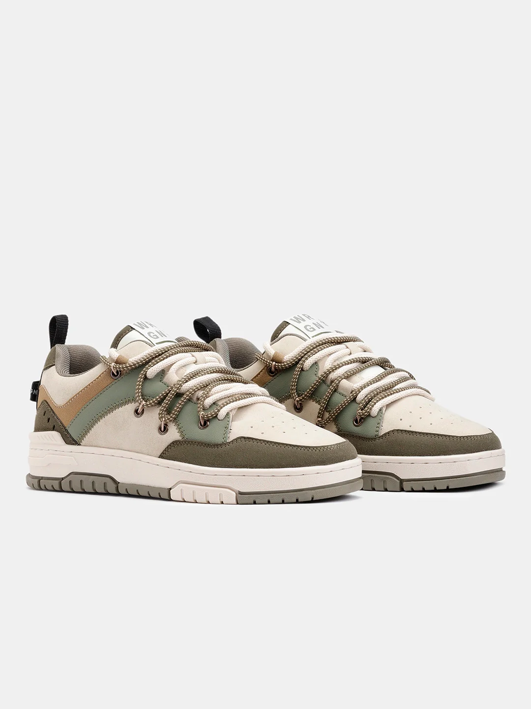Sneakers | Greyhound terrain - Image 4