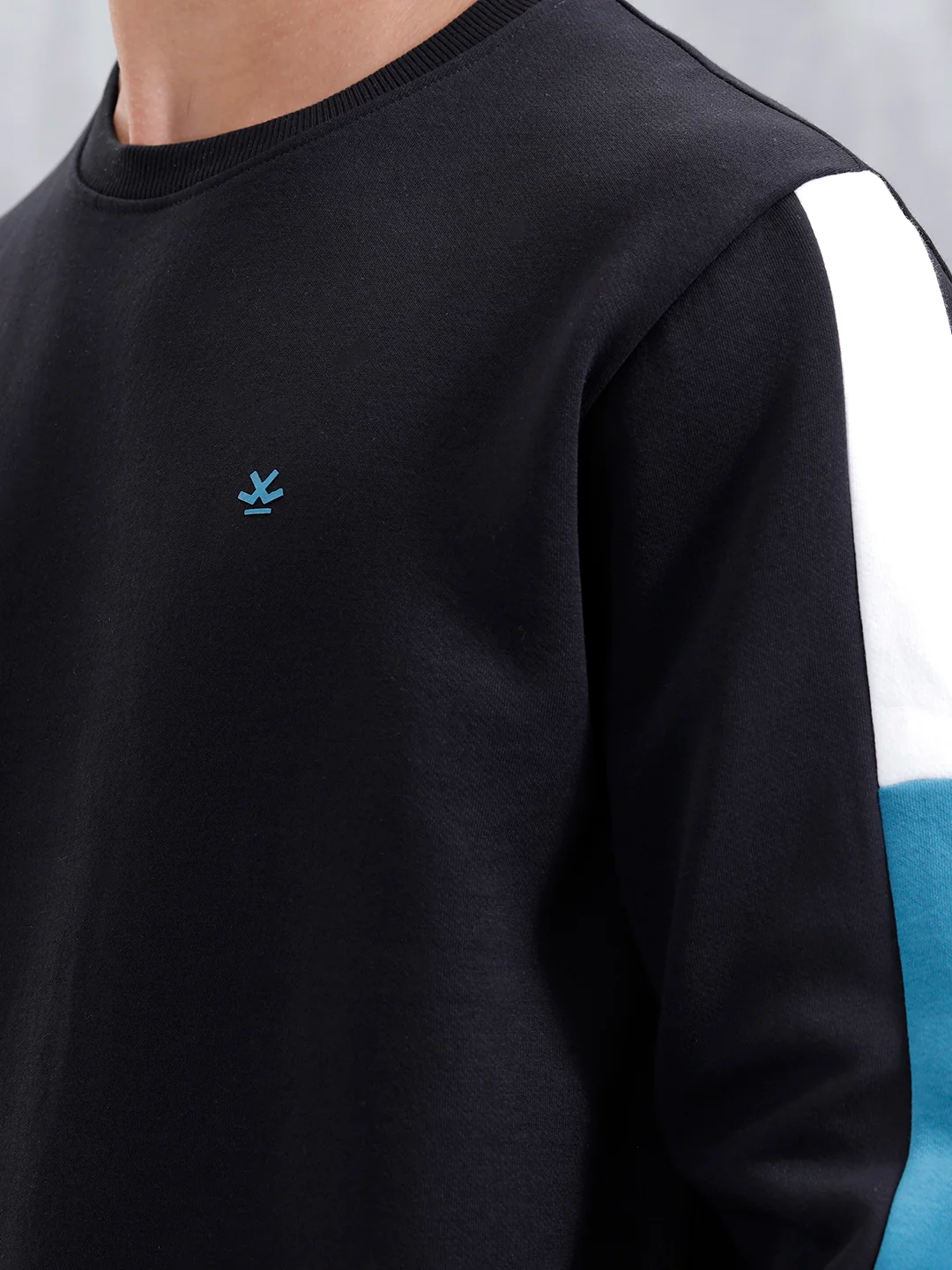 Solid Casual Slim Fit Sweatshirt | Black - Image 5