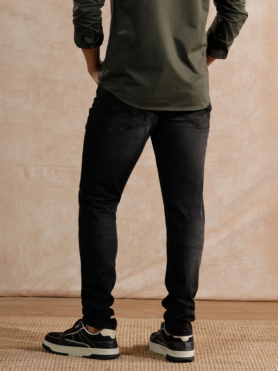 Solid Heavy Fade Slim Tapered Fit Jeans | Black - Image 3