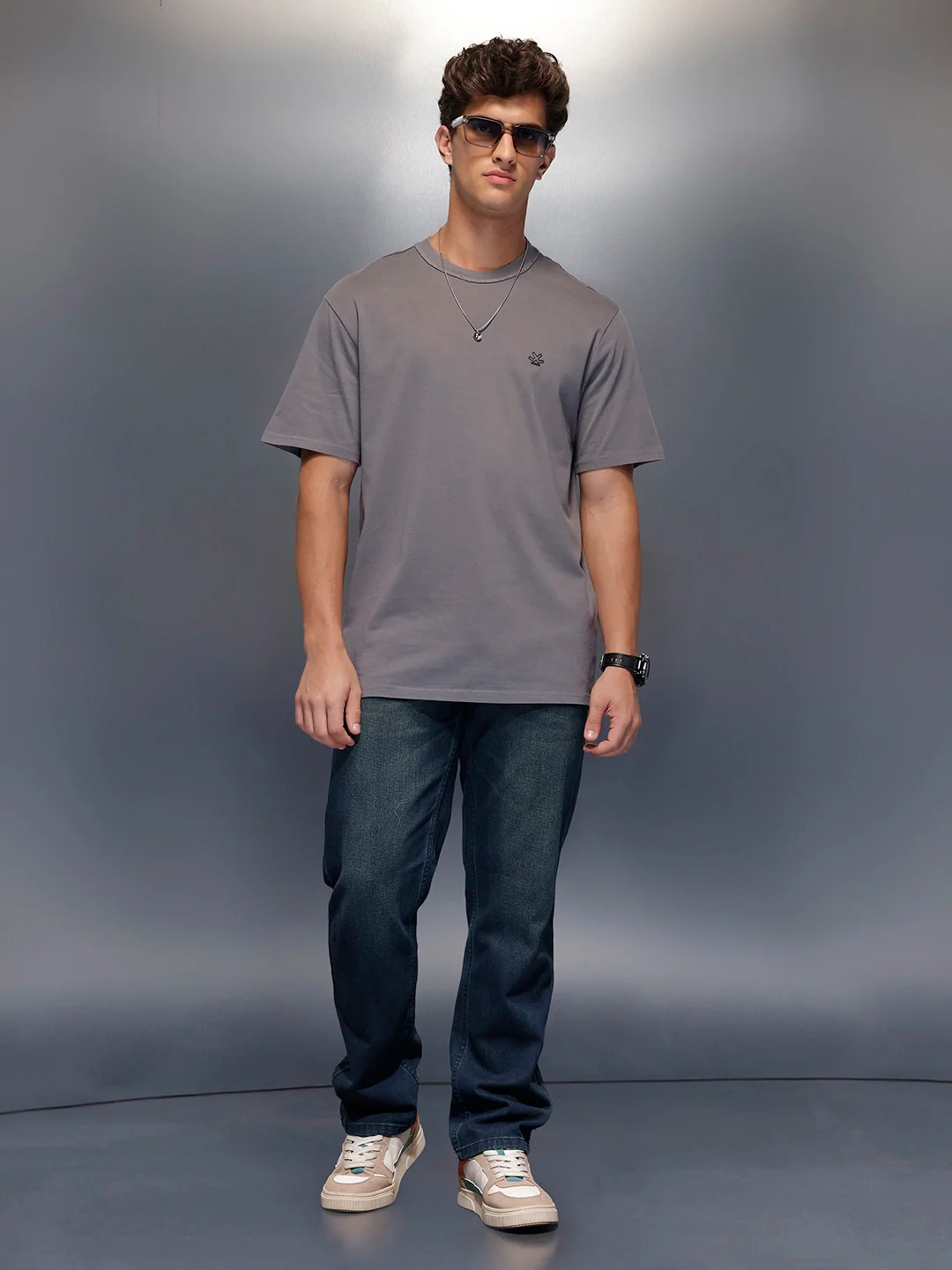 Solid Oversized T-Shirt   |  Grey - Image 2