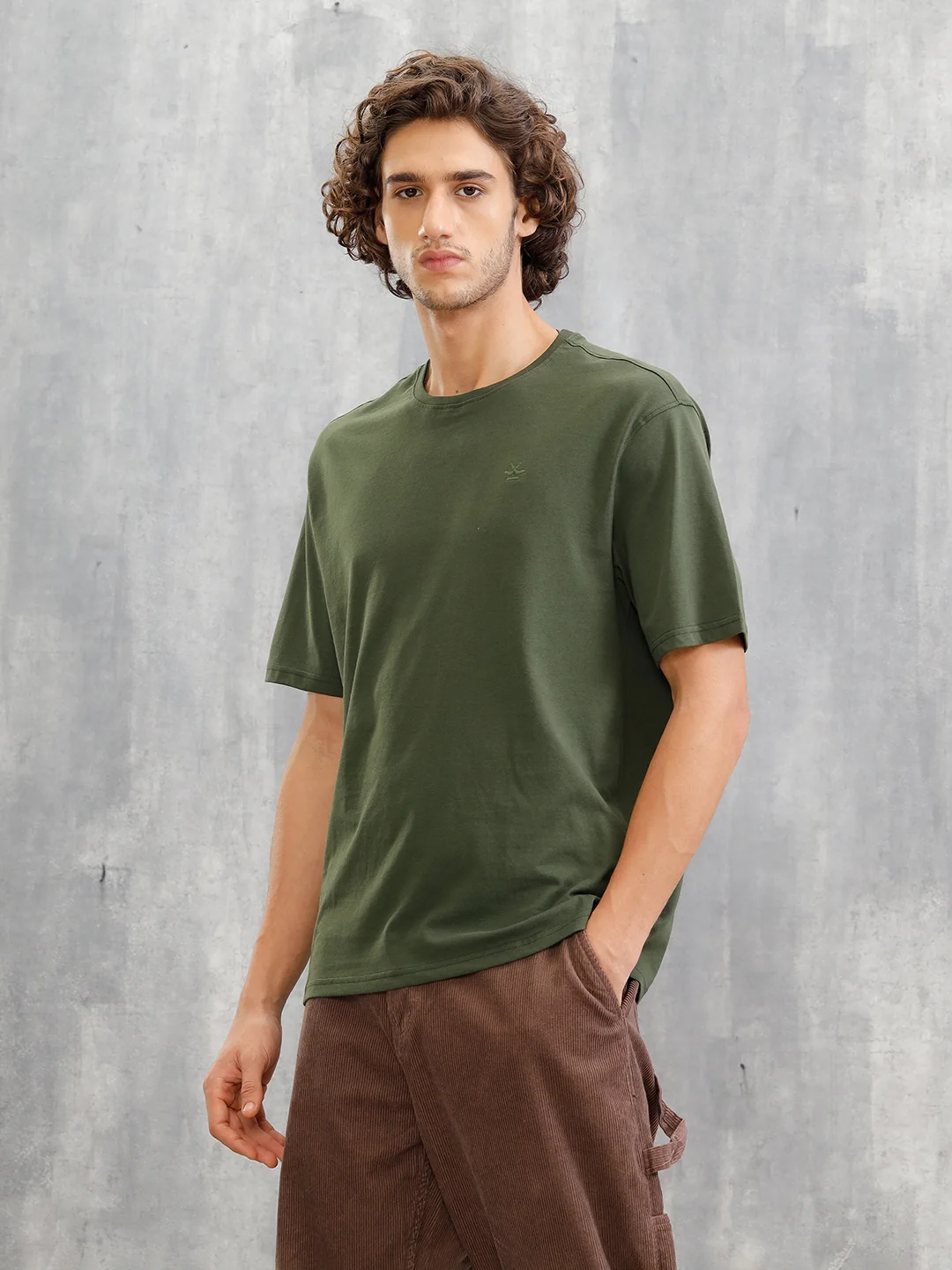 Solid Oversized T-Shirt | Olive - Image 5