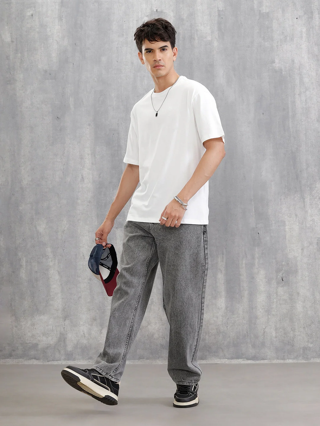 Solid Oversized T-Shirt | White - Image 2