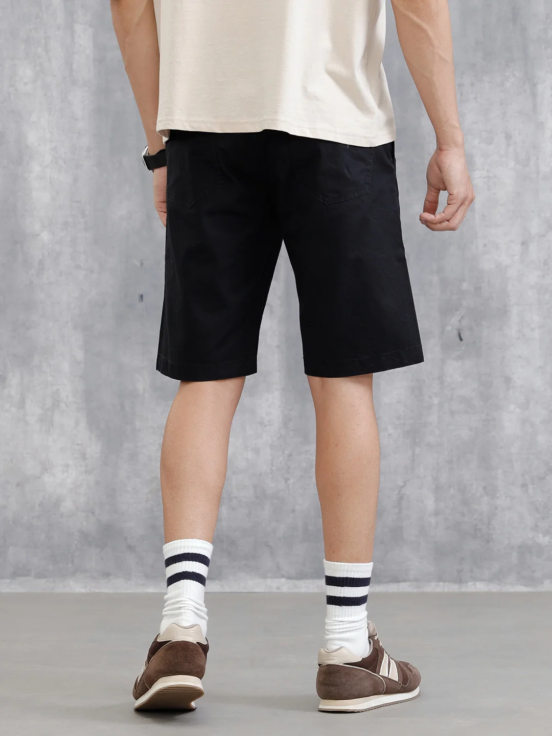Solid Regular Fit Shorts | Black - Image 3