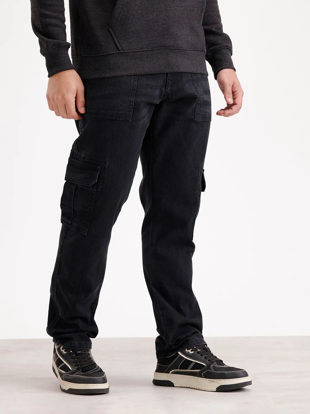 Solid Relaxed Fit Denim Cargo  | Black - Image 4