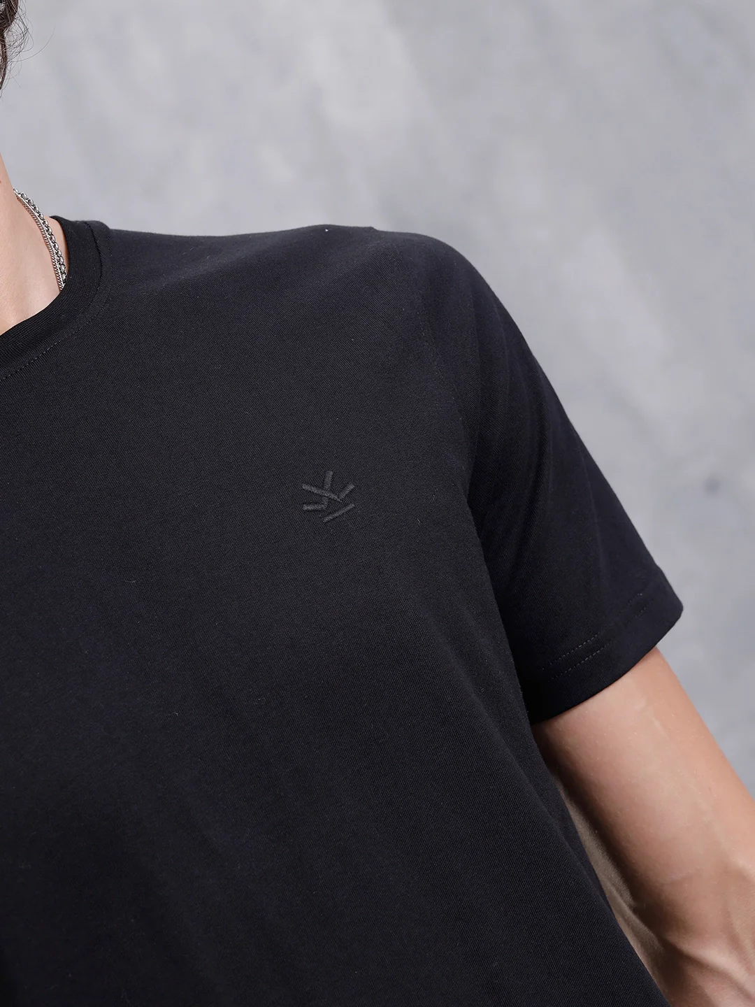 Solid Slim Fit T-Shirt | Black - Image 5