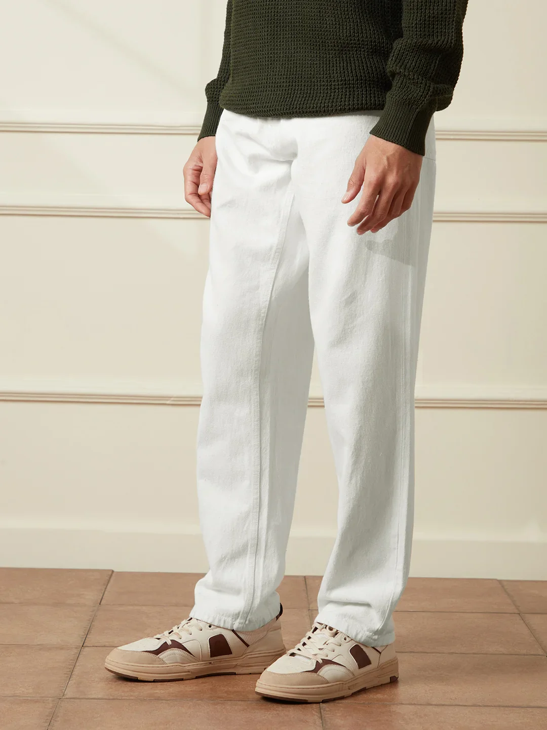 Solid Anti Fit Jeans | White - Image 4