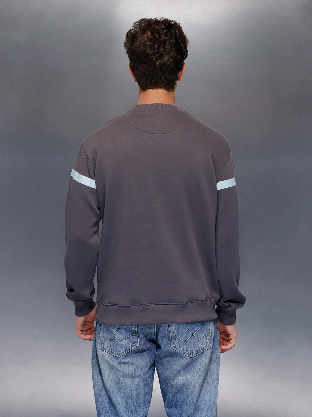 Sporty Classic Stripe Sweatshirt | Grey - Image 5