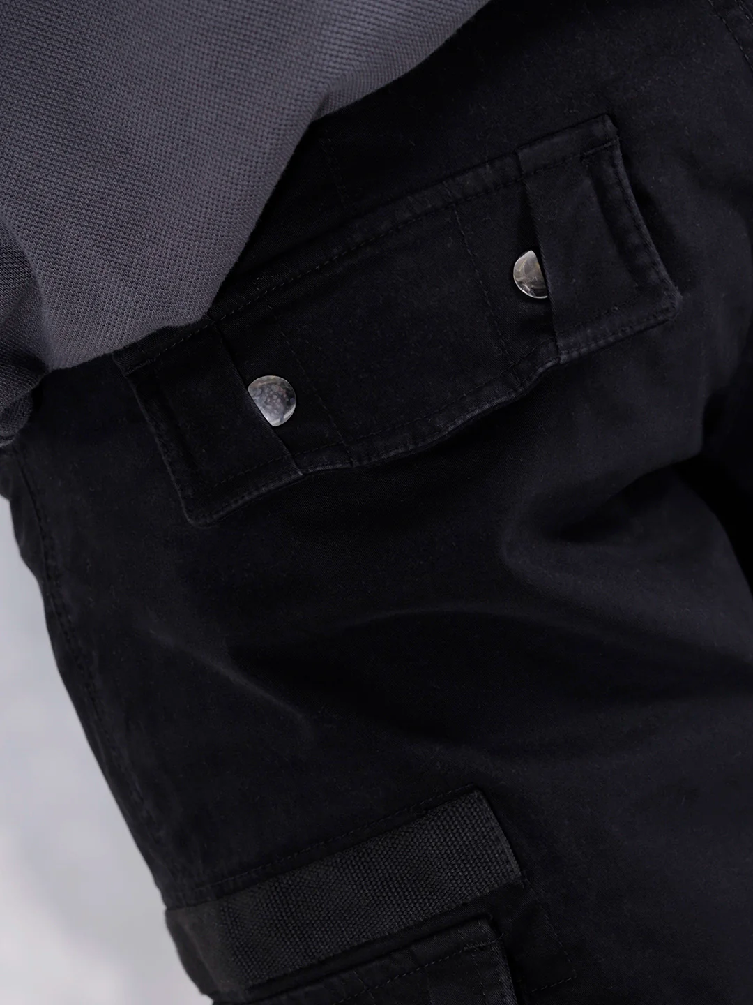 Straight Fit Cotton Twill Utility Trousers With Snap Pockets | Black - Image 5