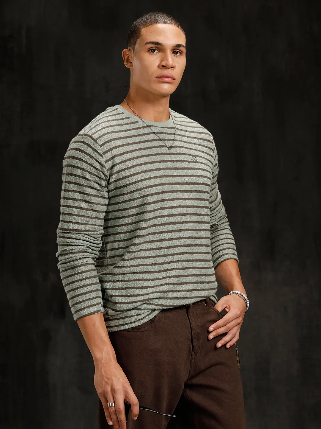 Textured Loose Knit Slim Fit T-Shirt | Olive - Image 4